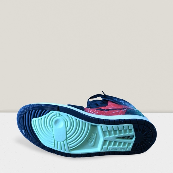 Hand-Painted Nike Airfare Sneakers – One-of-a-Kind Custom Design - Picture 4 of 4